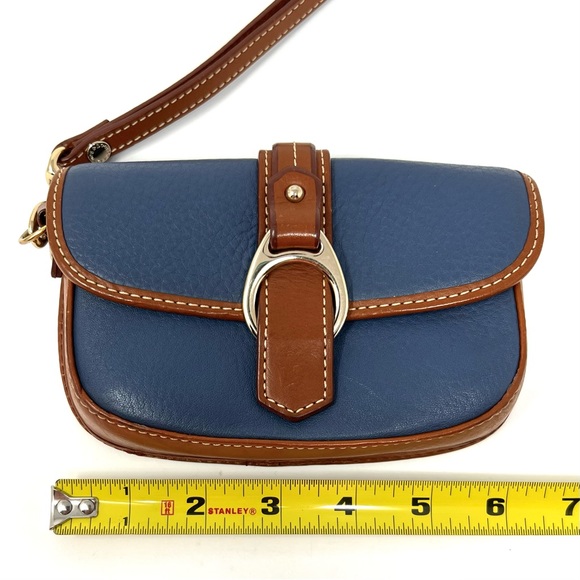 Dooney & Bourke Blue Pebbled Leather Flat Clutch Wristlet - Picture 6 of 6
